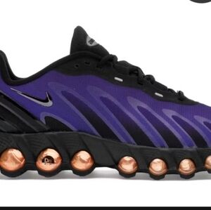 Nike Air Max DN8 In Purple and Black